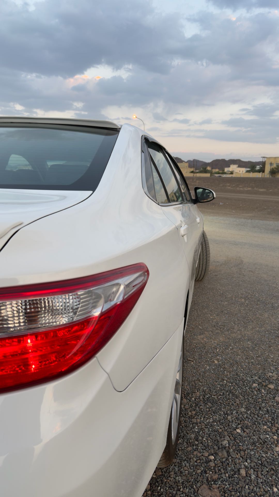 Car Image 2015 TOYOTA CAMRY XSE