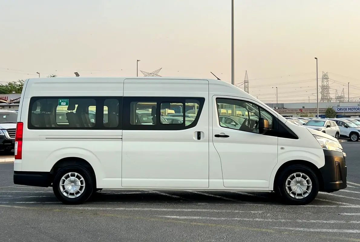 Car Image 2021 TOYOTA Hiace GL