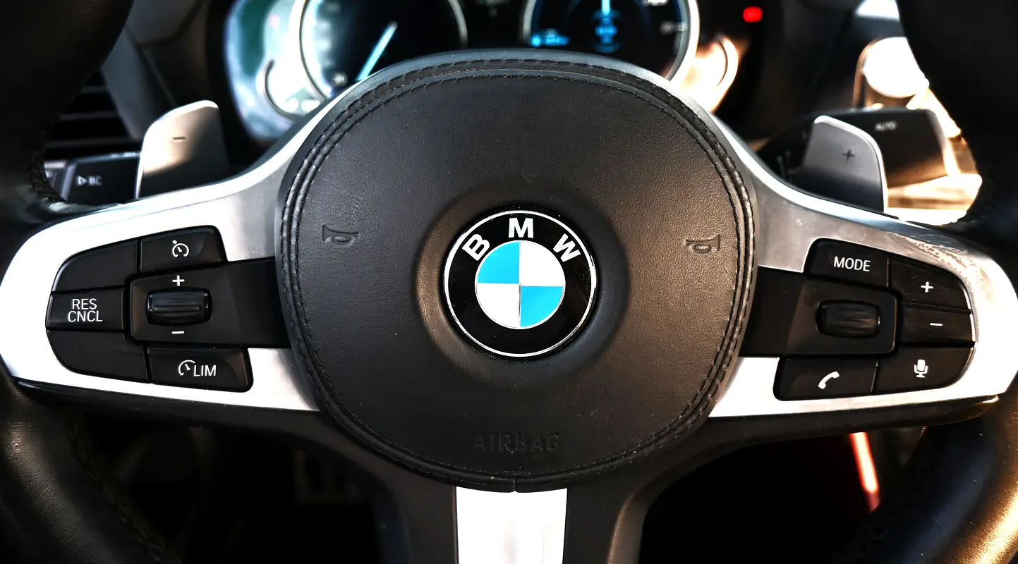 Car Image 2020 BMW X4 xDrive30i