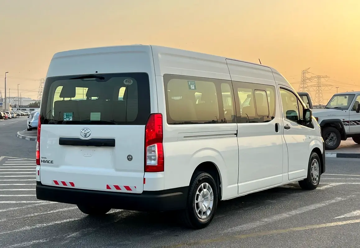 Car Image 2021 TOYOTA Hiace GL