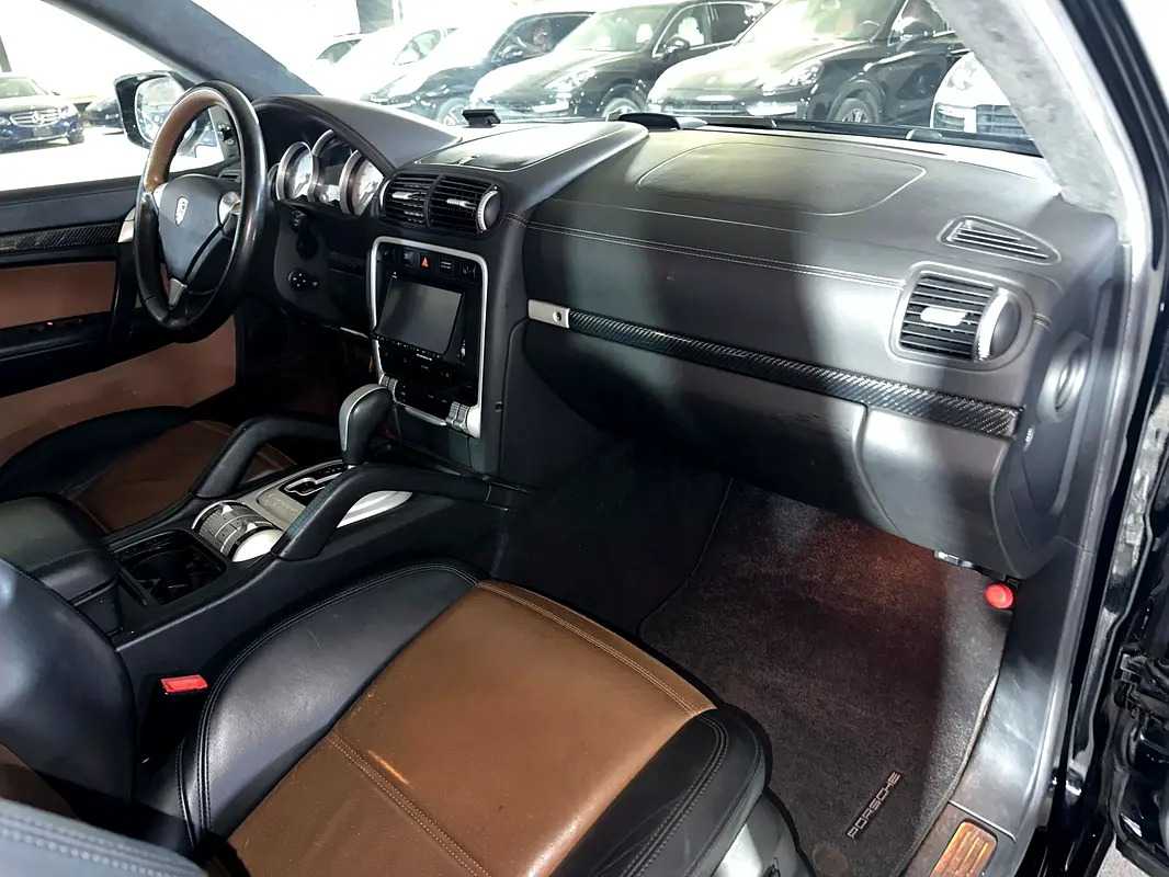 Car Image 2009 PORSCHE CAYENNE Turbo S