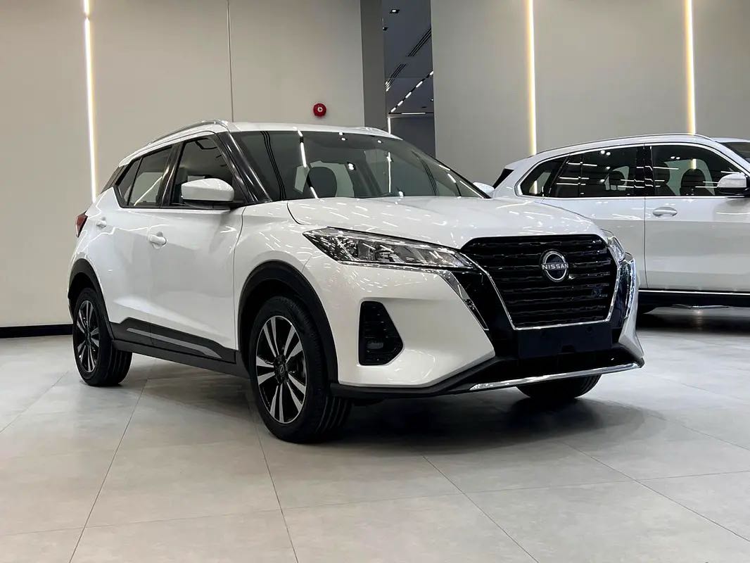 Car Image 2024 NISSAN KICKS SV