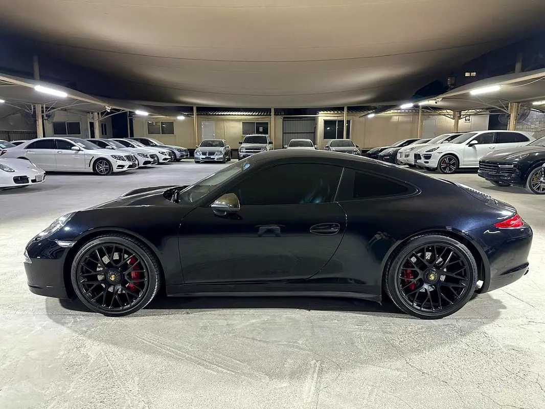 Car Image 2015 PORSCHE 911 Carrera 4