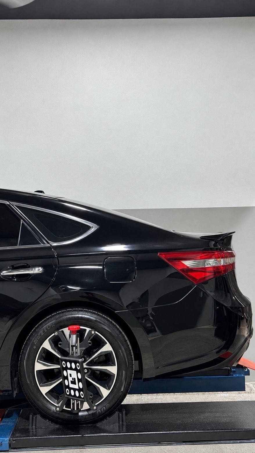 Car Image 2016 TOYOTA AVALON XLE Premium