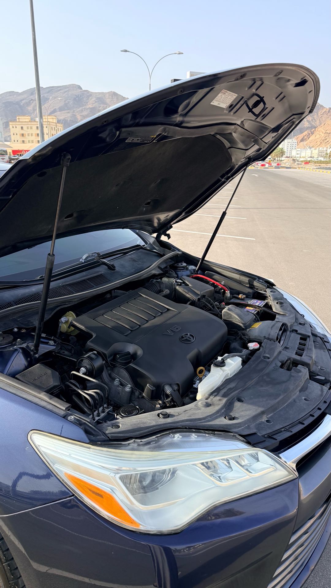 Car Image 2016 TOYOTA CAMRY XLE