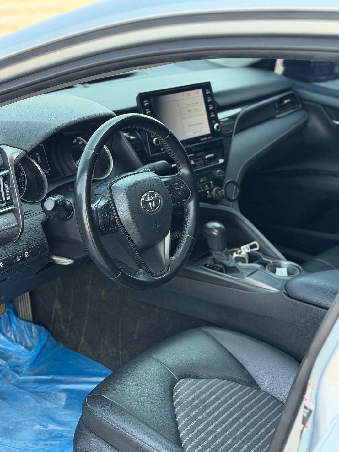 Car Image 2021 TOYOTA CAMRY SE