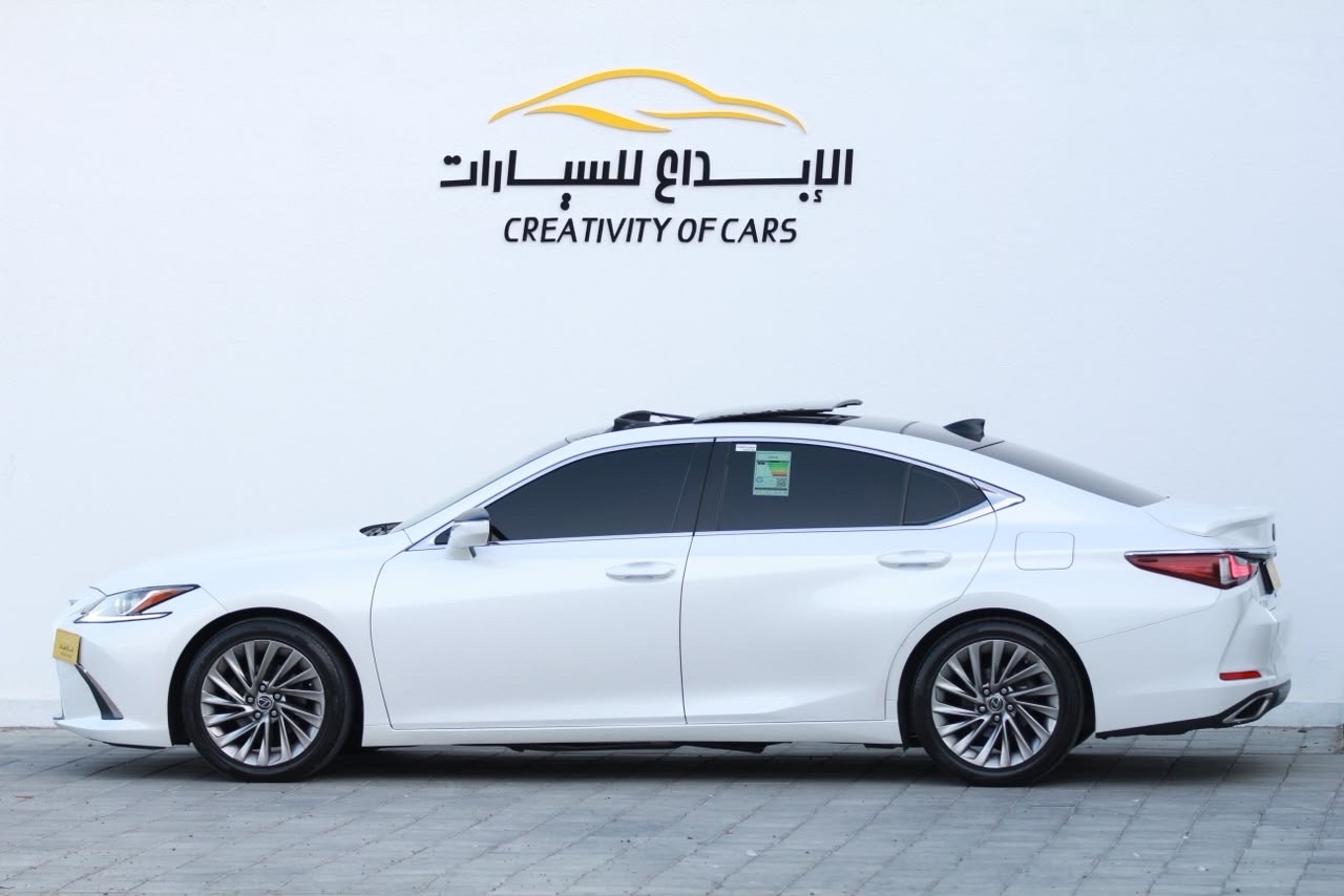 Car Image 2019 LEXUS ES 350