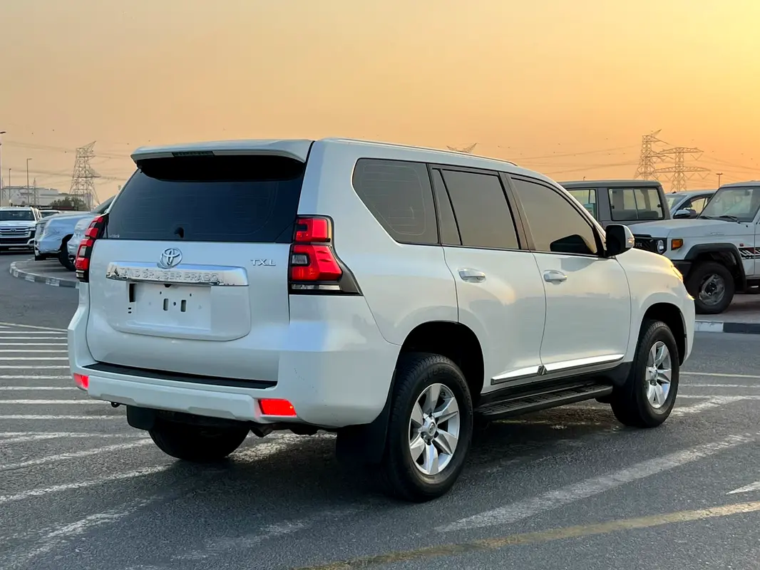 Car Image 2018 TOYOTA Prado TXL