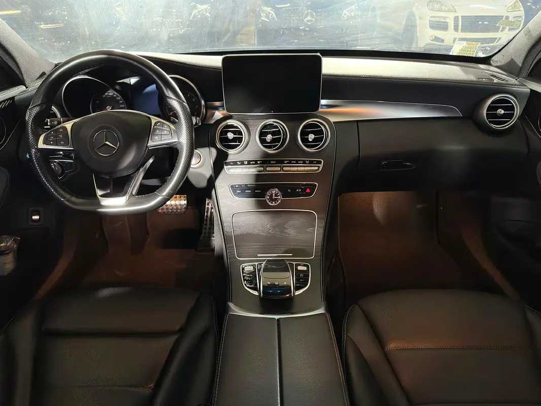 Car Image 2015 MERCEDES C Class 200