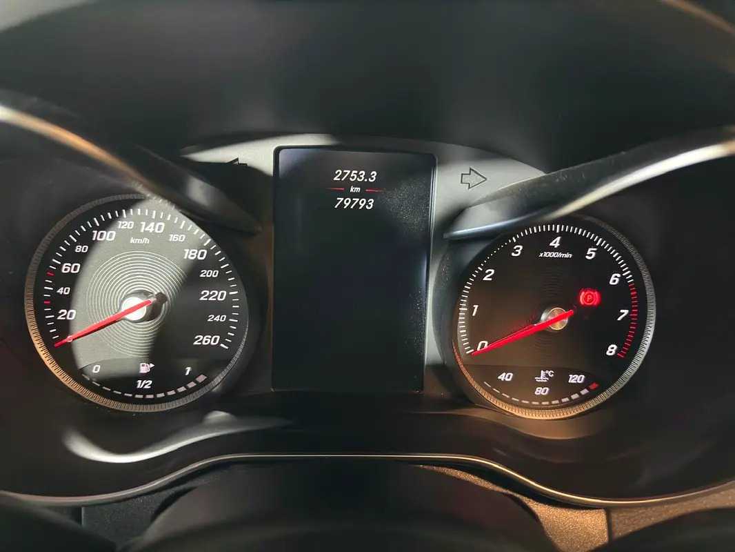 Car Image 2015 MERCEDES C Class 200