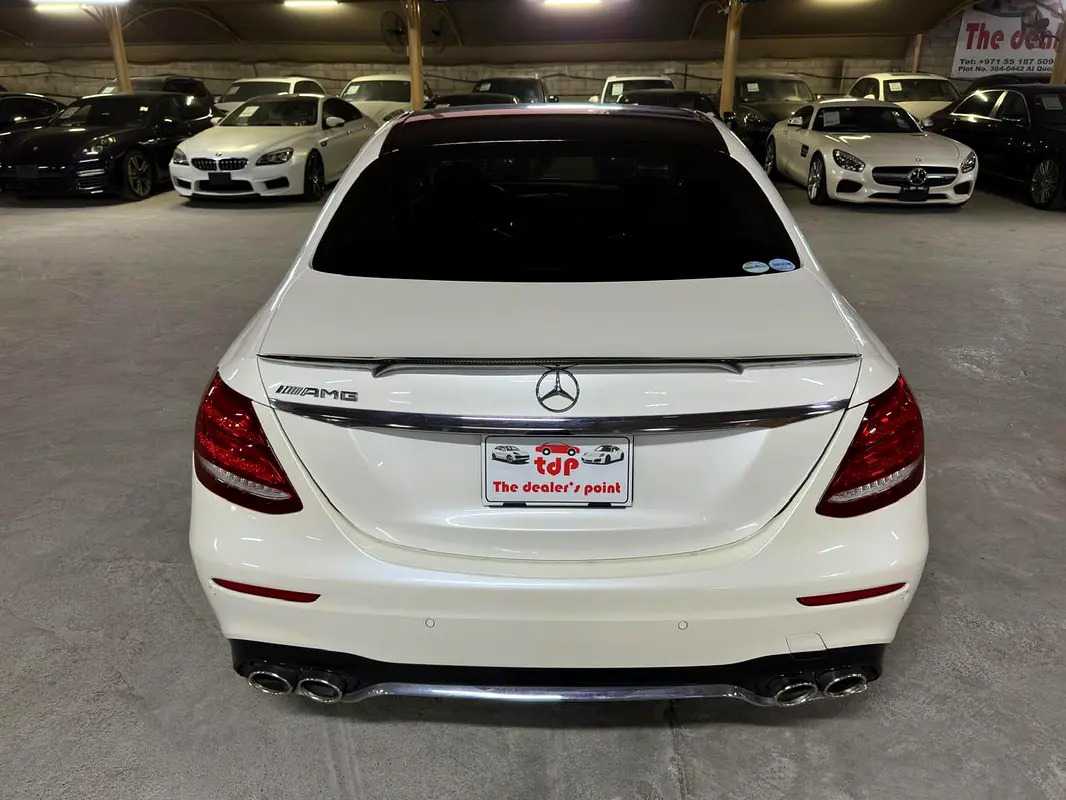 Car Image 2017 MERCEDES E Class 400