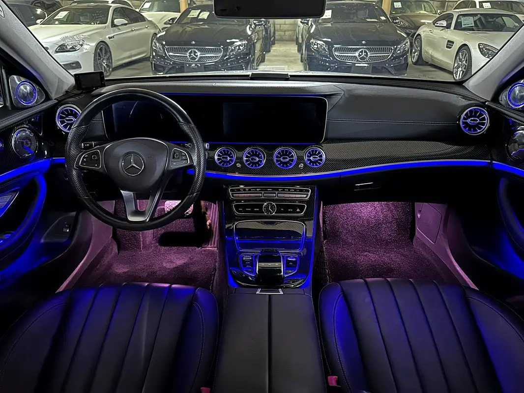 Car Image 2017 MERCEDES E Class 400