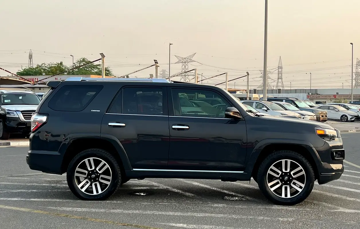 Car Image 2024 TOYOTA 4RUNNER Limited