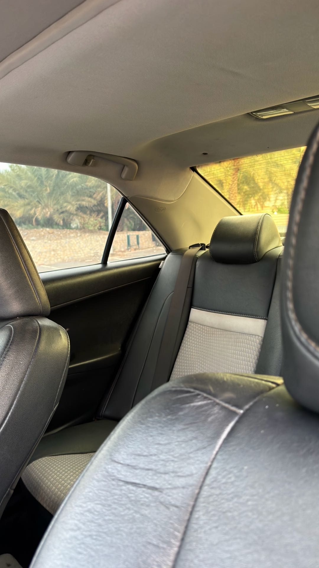 Car Image 2014 TOYOTA CAMRY SE