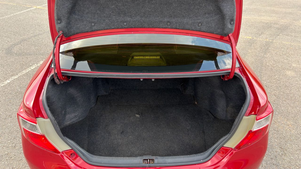 Car Image 2014 TOYOTA CAMRY SE