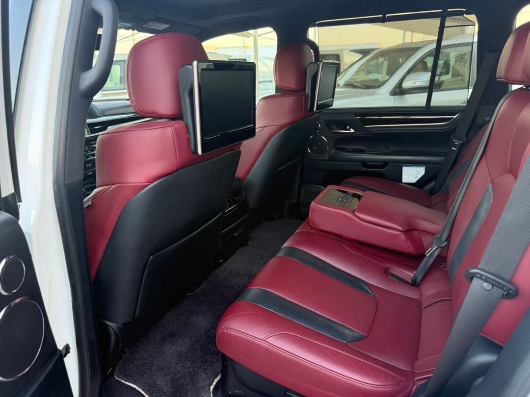 Car Image 2018 LEXUS LX OVERTRAIL