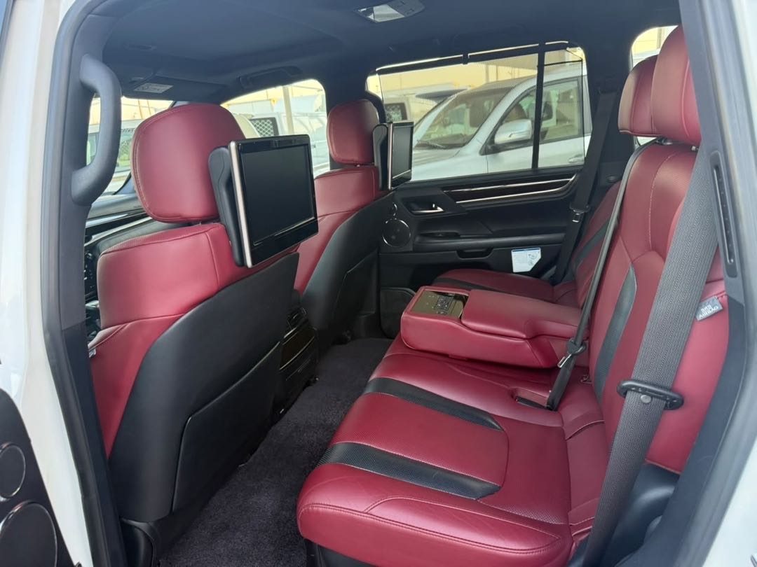 Car Image 2018 LEXUS LX OVERTRAIL