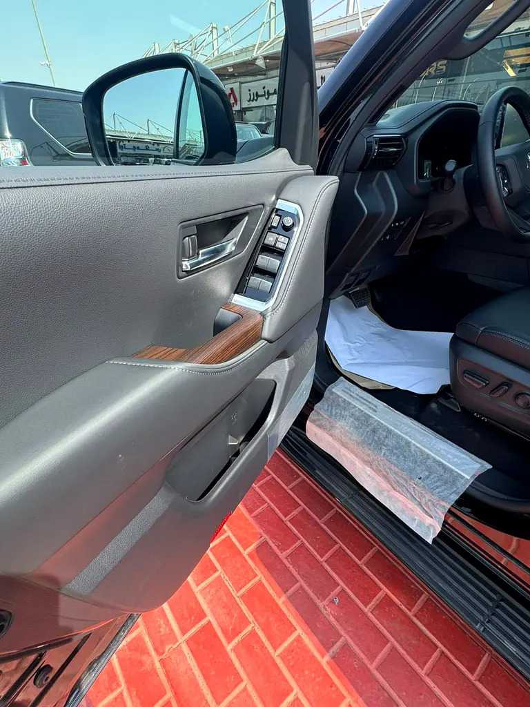 Car Image 2026 TOYOTA LAND CRUISER GX.R