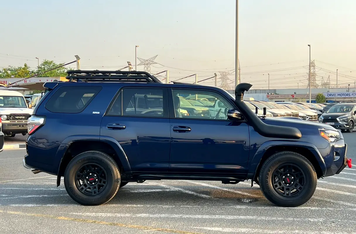Car Image 2024 TOYOTA 4RUNNER SR5