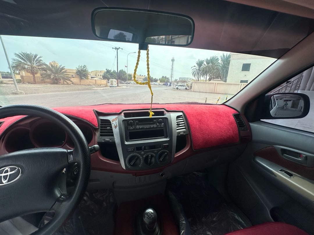 Car Image 2009 TOYOTA HILUX 2.7