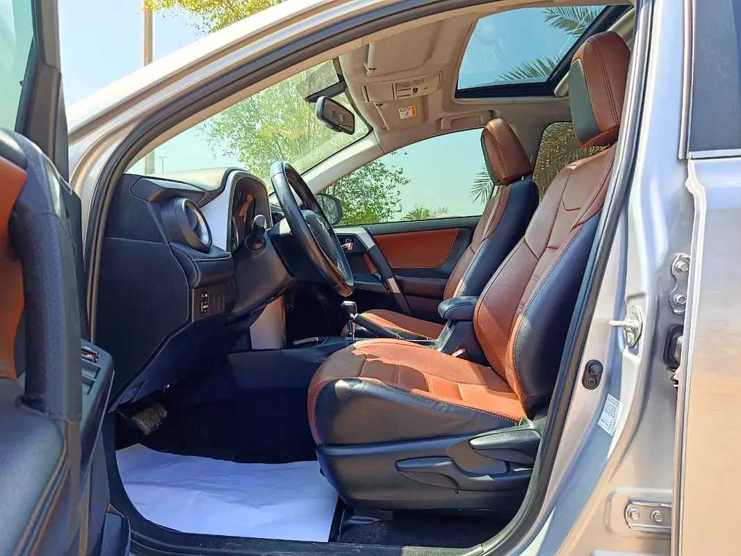 Car Image 2018 TOYOTA RAV4 VX