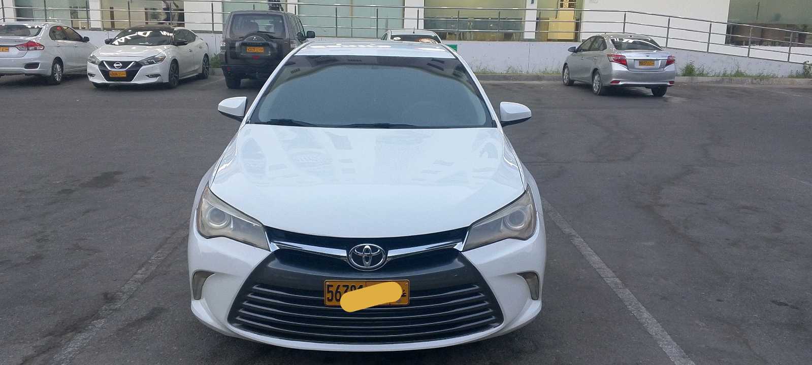 Car Image 2015 TOYOTA CAMRY SE