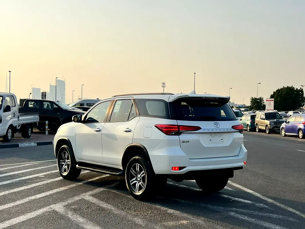 Car Image 2022 TOYOTA FORTUNER EXR