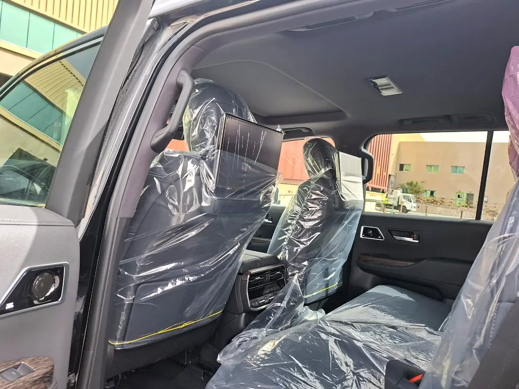 Car Image 2026 TOYOTA LAND CRUISER VX.R