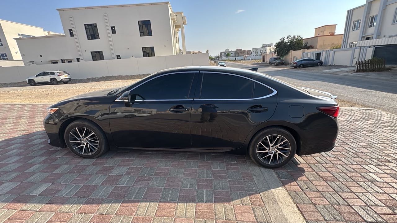 Car Image 2018 LEXUS ES 350
