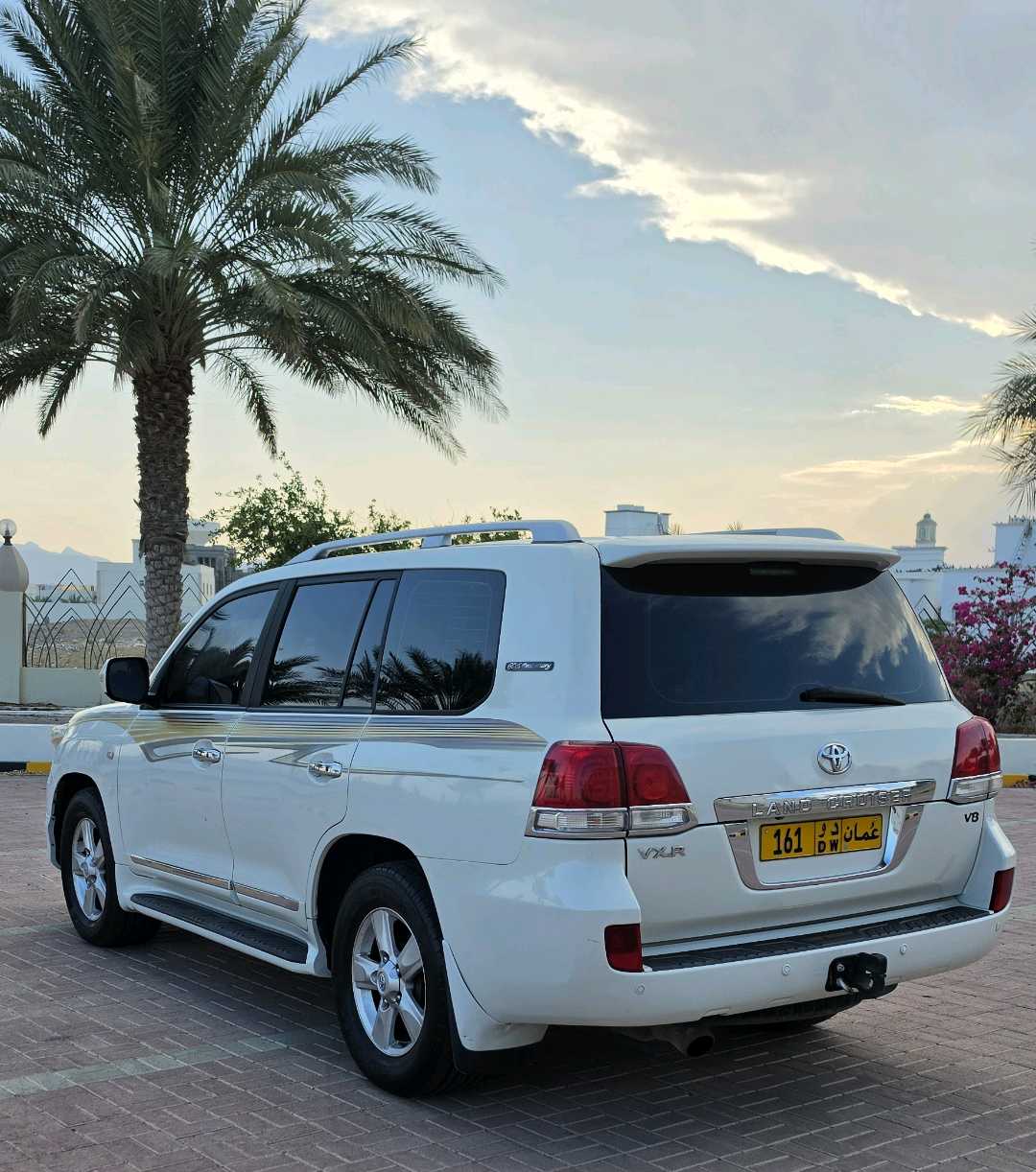 Car Image 2009 TOYOTA LAND CRUISER VX.R