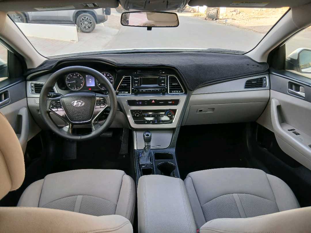 Car Image 2017 HYUNDAI SONATA 