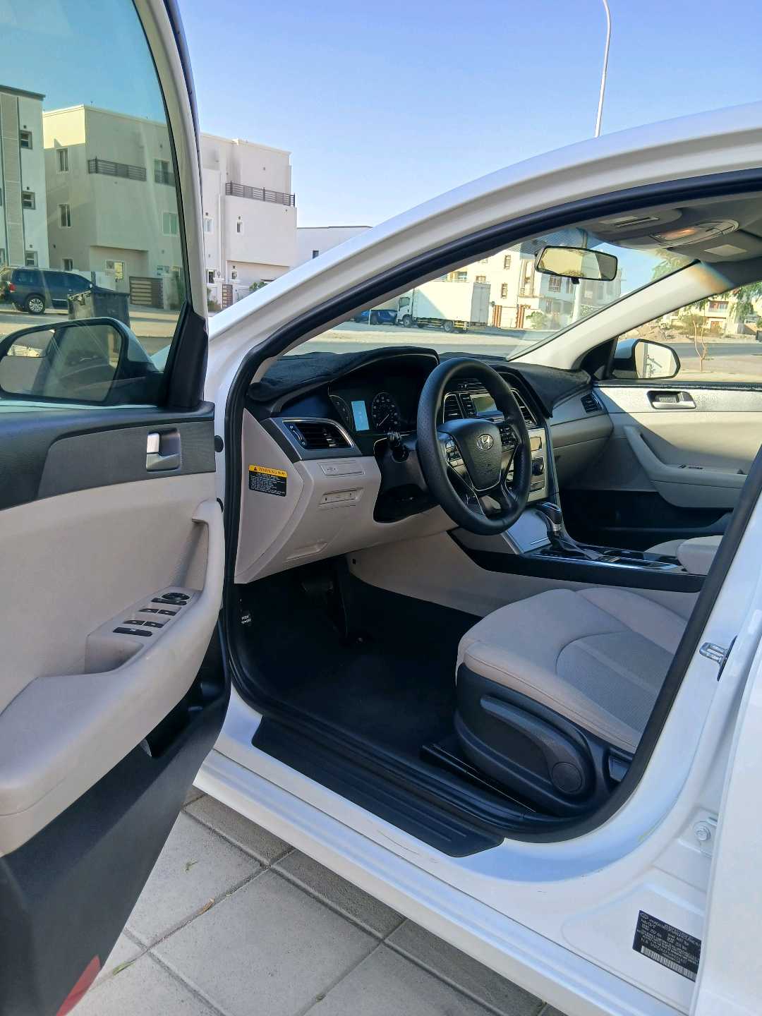 Car Image 2017 HYUNDAI SONATA 