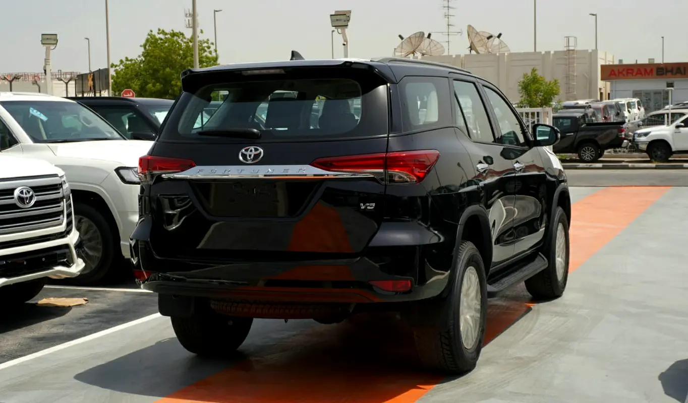 Car Image 2026 TOYOTA FORTUNER GXR