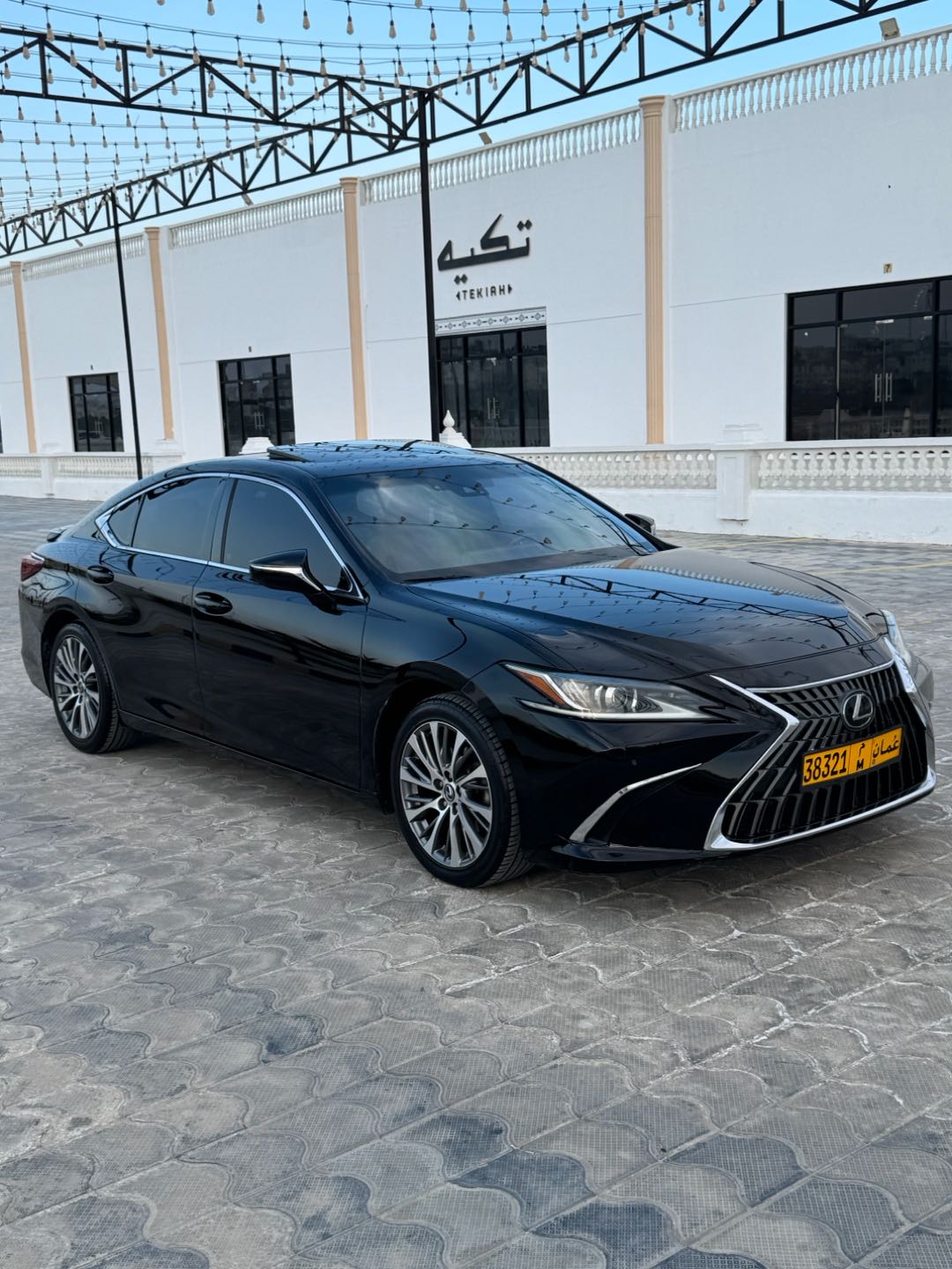Car Image 2019 LEXUS ES 350