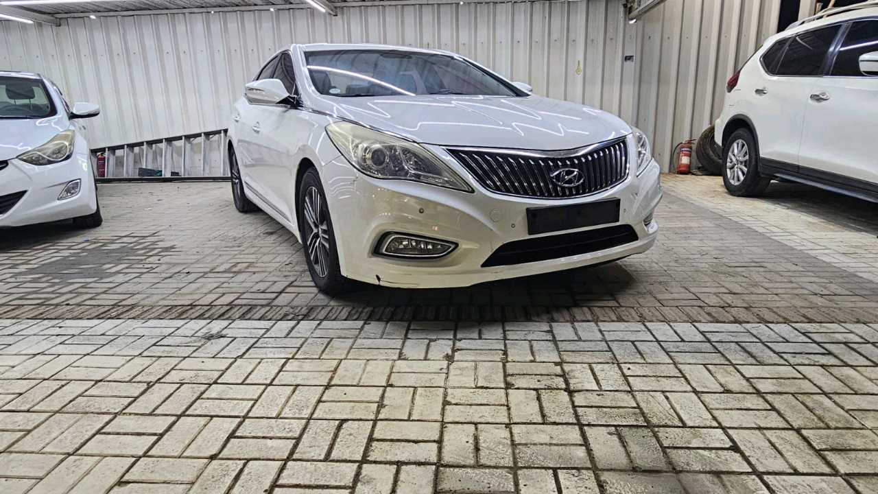 HYUNDAI AZERA GLS 2014