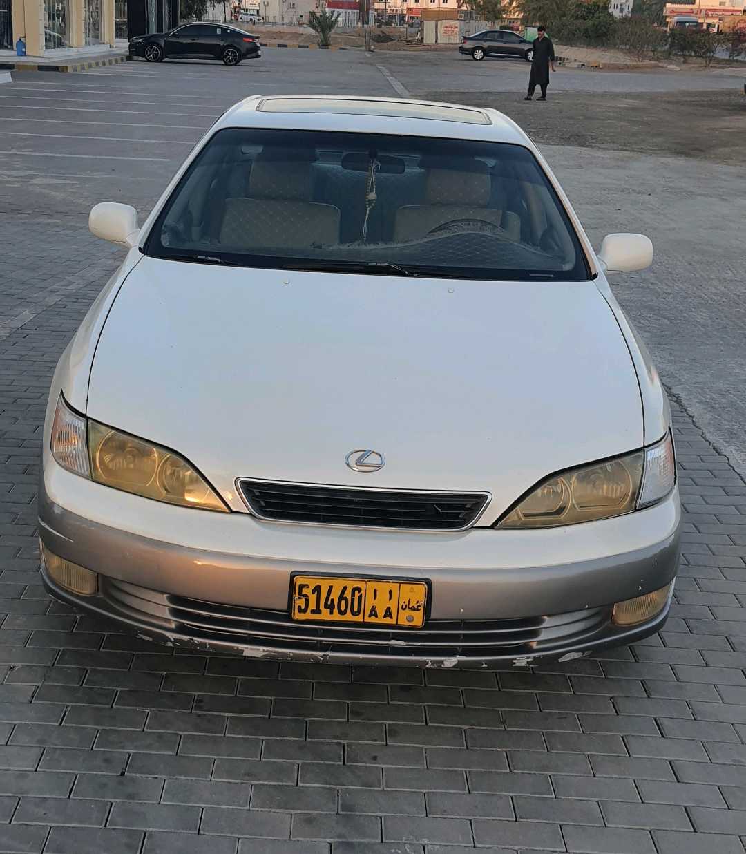 Car Image 1999 LEXUS ES 