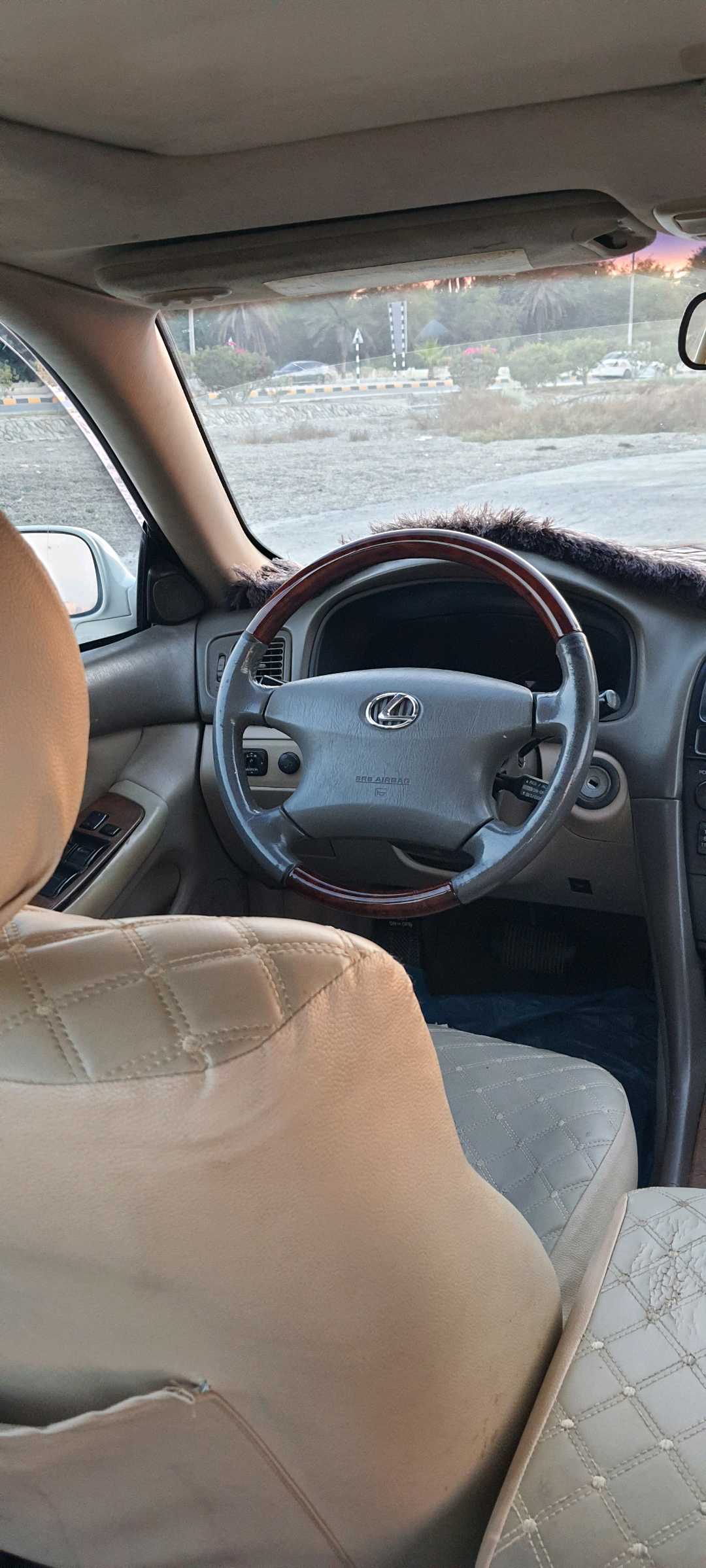 Car Image 1999 LEXUS ES 