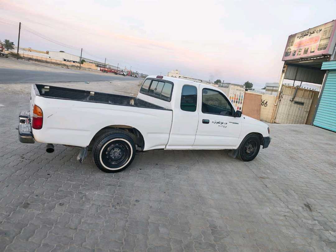 Car Image 1998 TOYOTA TACOMA 