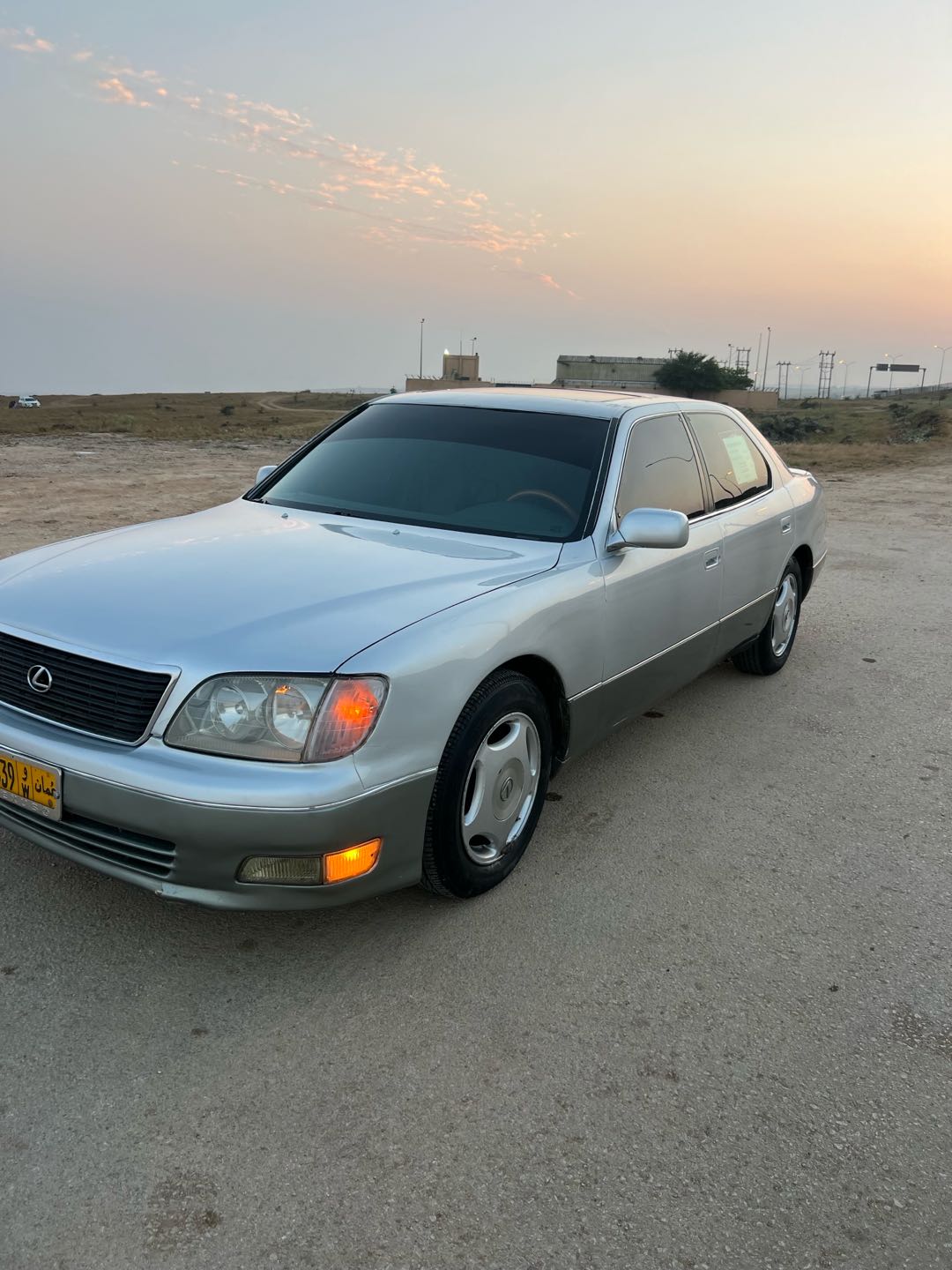 Car Image 1998 LEXUS LS 400