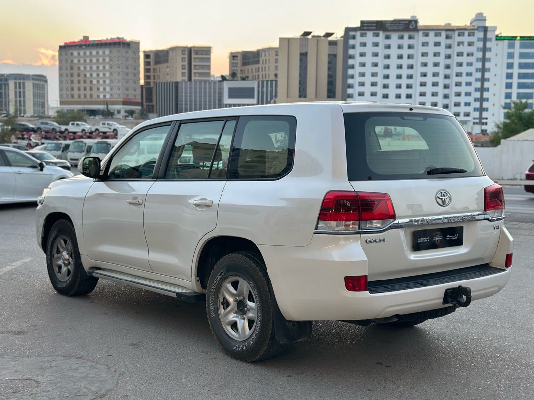 Car Image 2021 TOYOTA LAND CRUISER GX.R