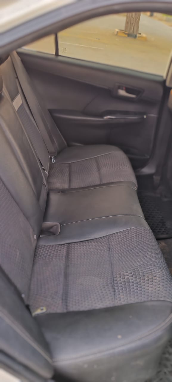 Car Image 2013 TOYOTA CAMRY SE