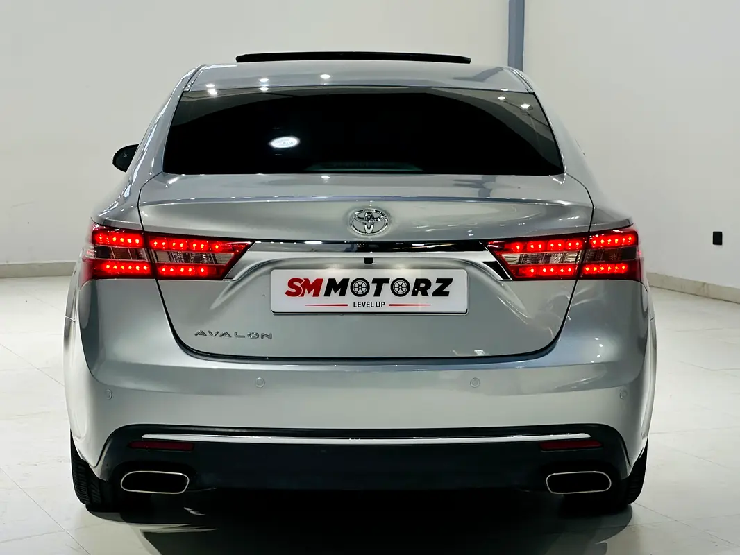 Car Image 2017 TOYOTA AVALON grande