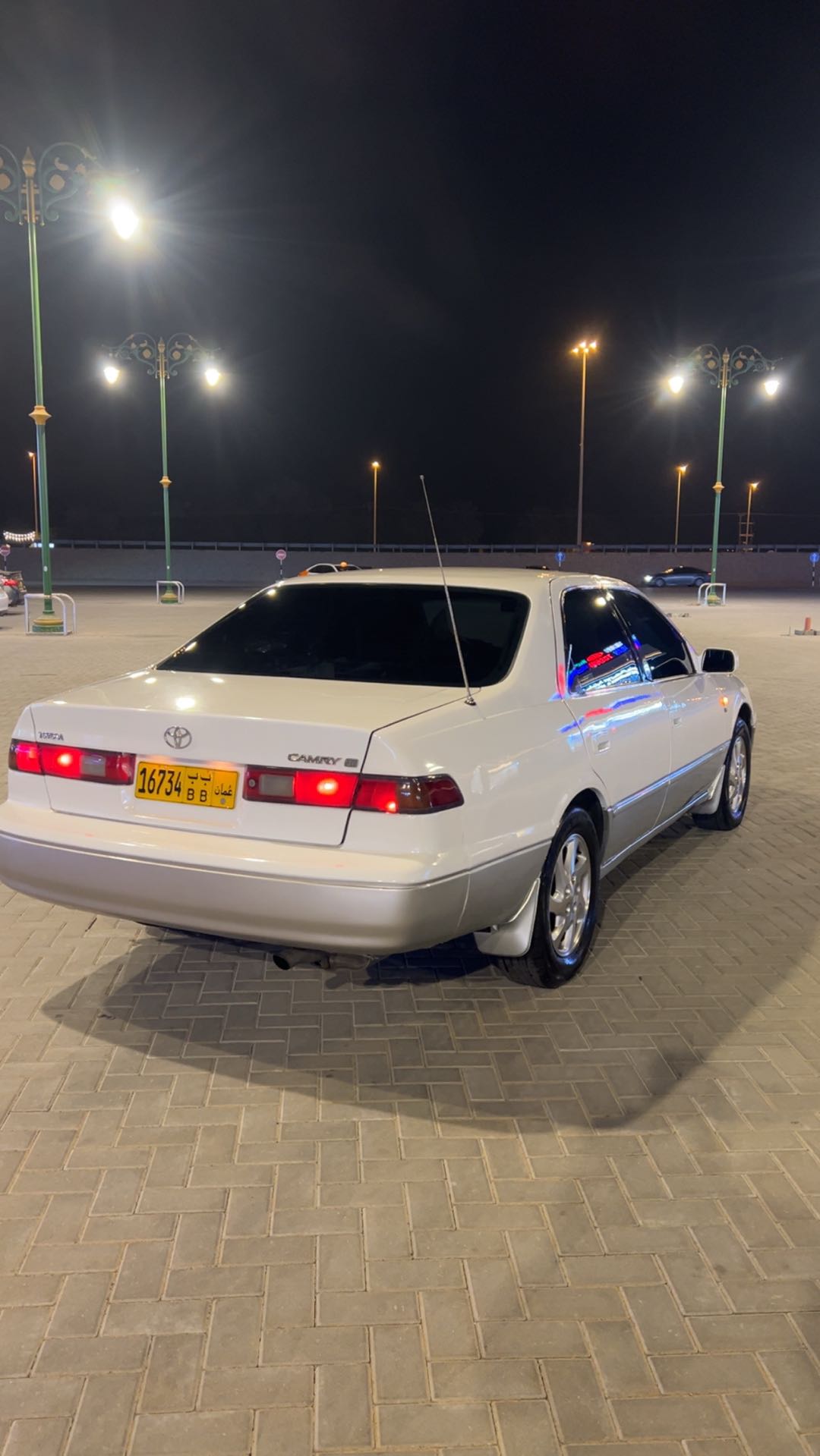Car Image 1998 TOYOTA CAMRY XLE