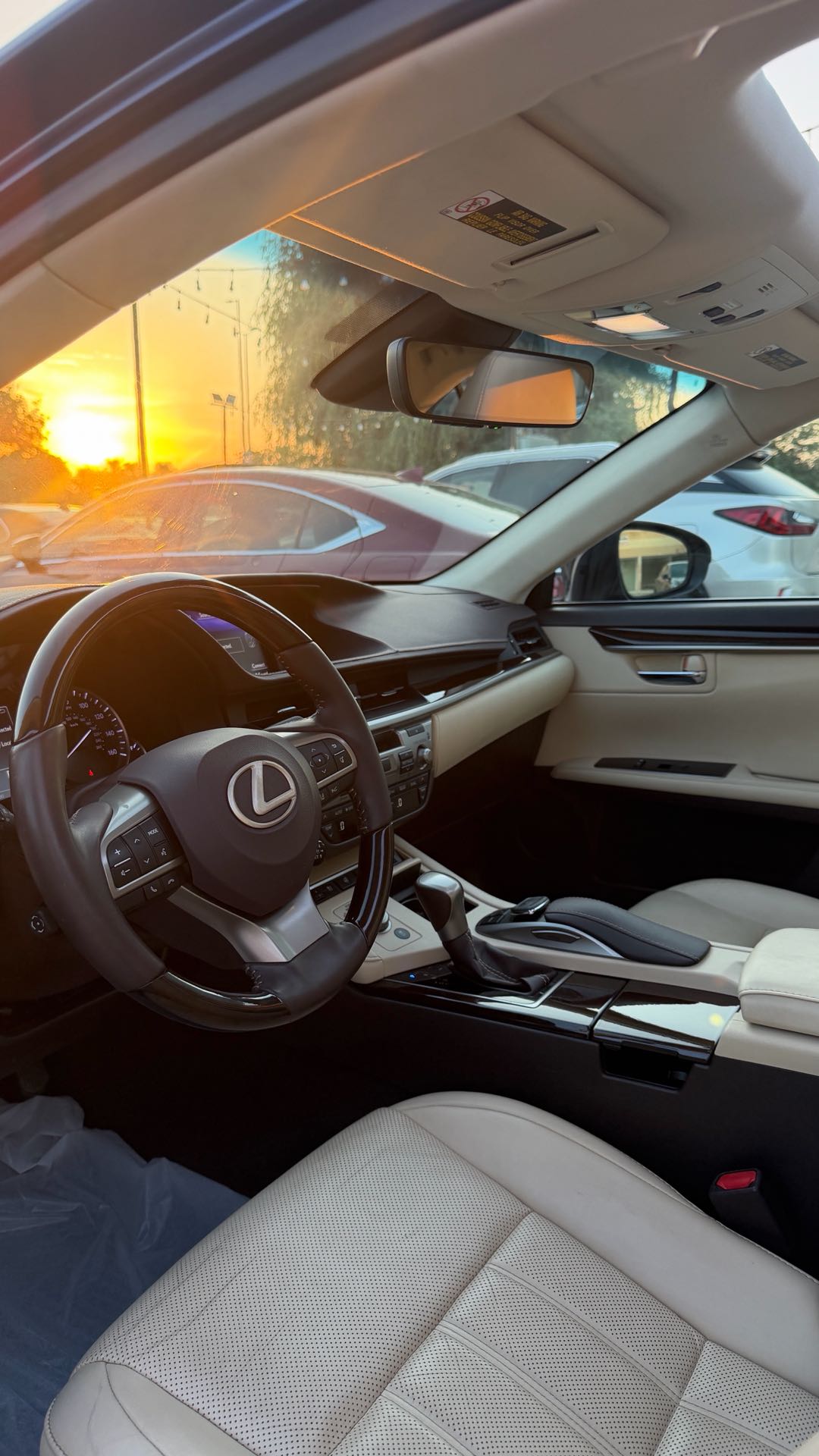 Car Image 2018 LEXUS ES 350
