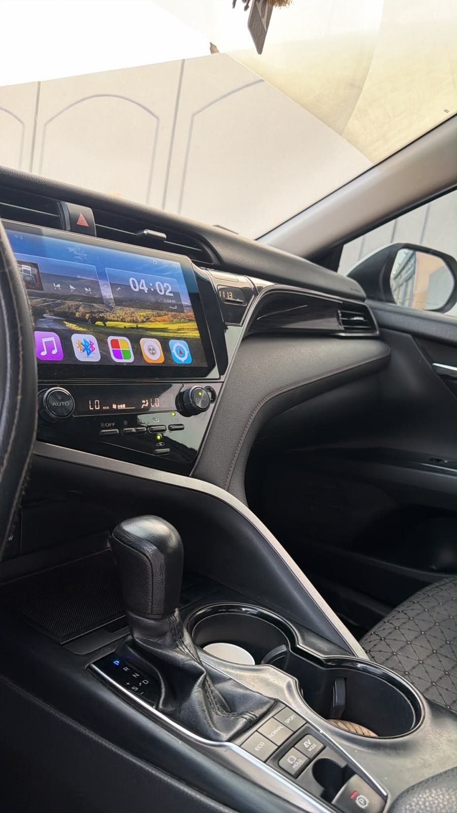 Car Image 2019 TOYOTA CAMRY GL