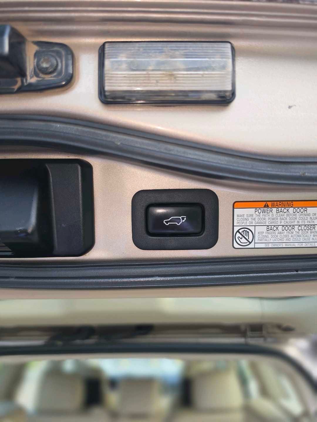 Car Image 2018 TOYOTA LAND CRUISER VX.S