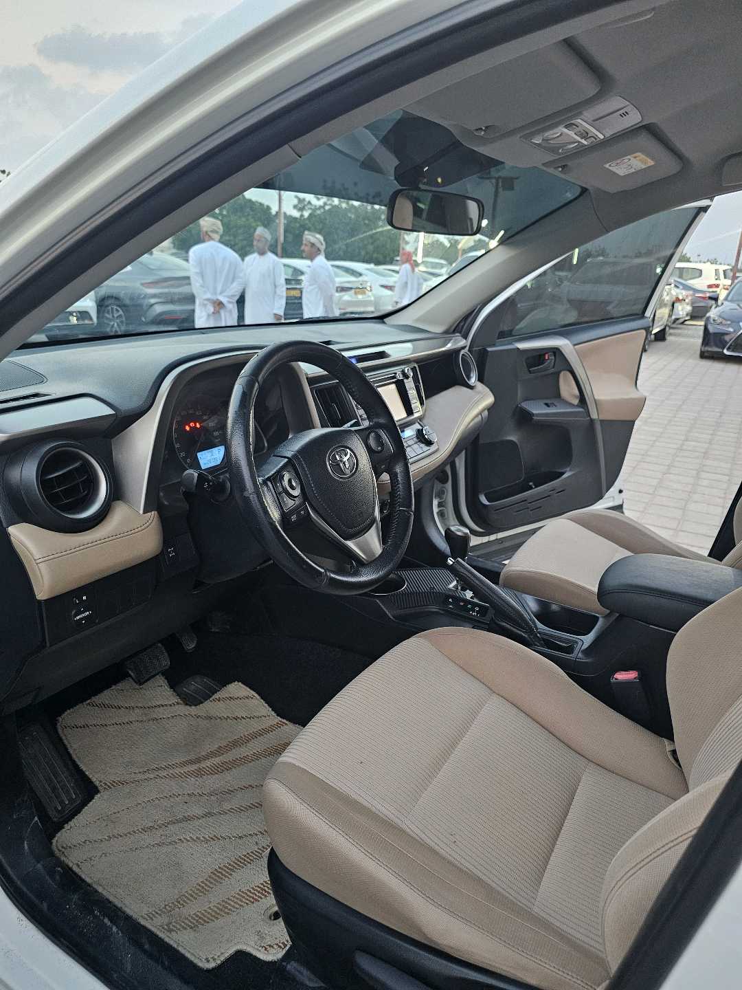 Car Image 2014 TOYOTA RAV4 EX