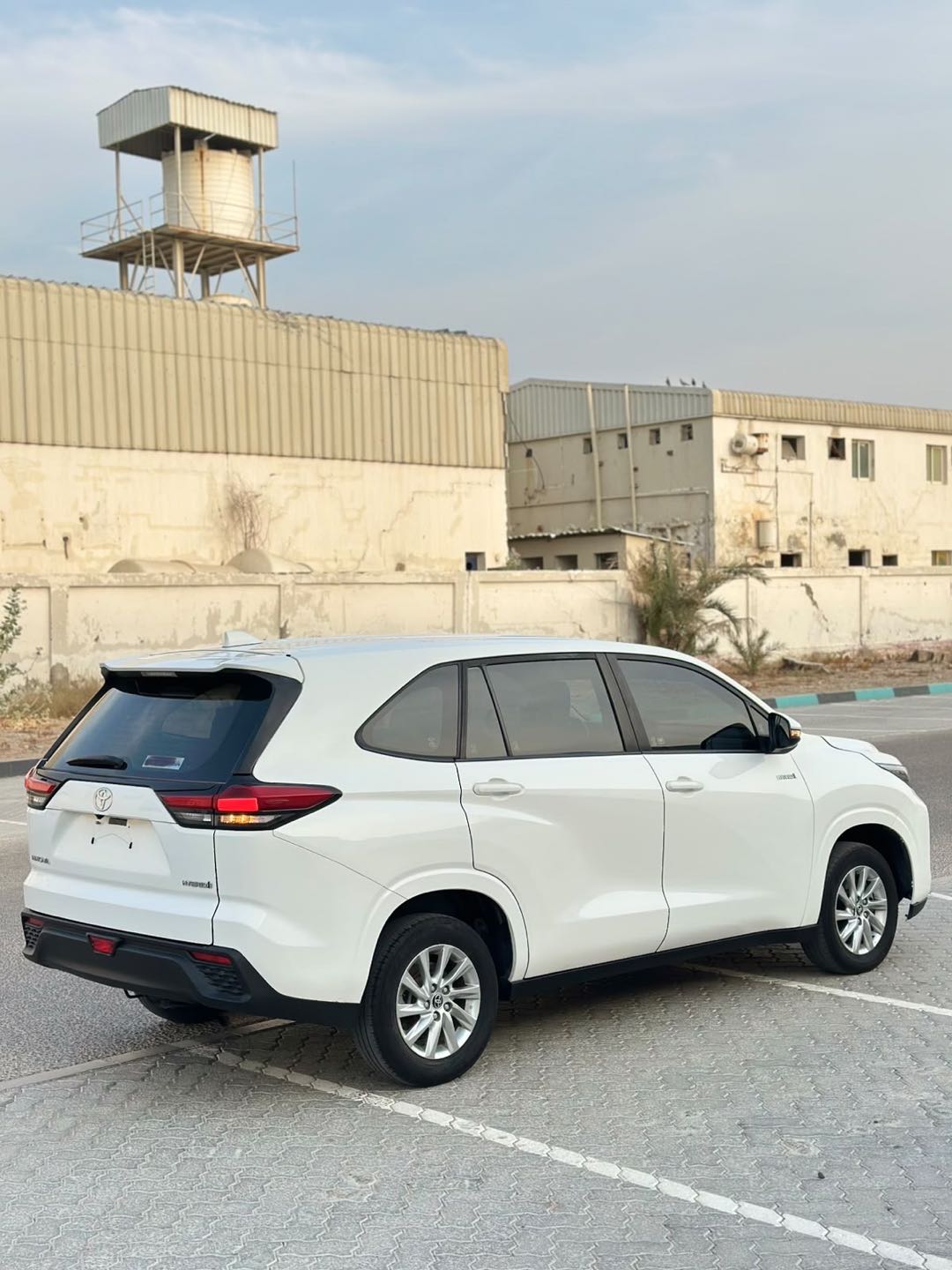 Car Image 2024 TOYOTA INNOVA 