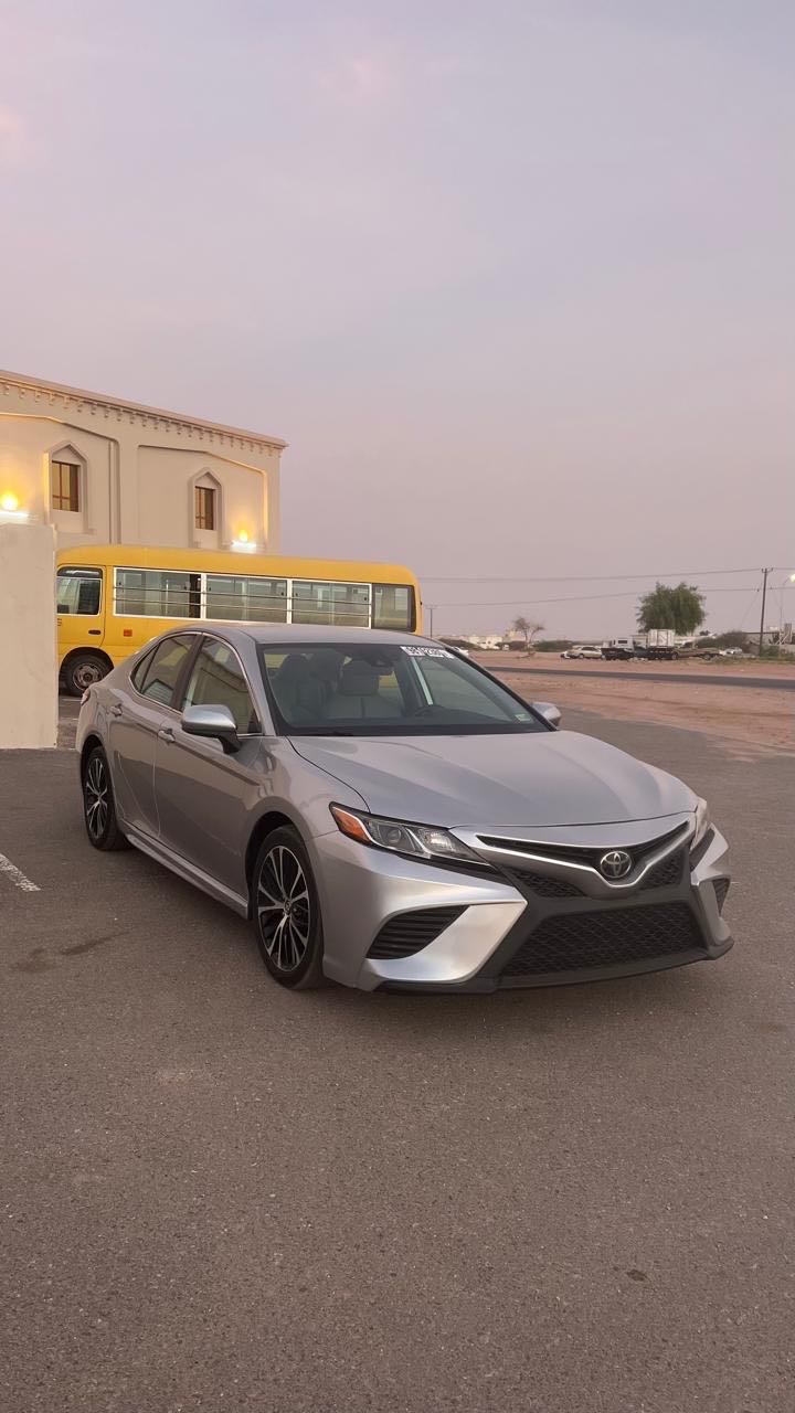 Car Image 2019 TOYOTA CAMRY SE