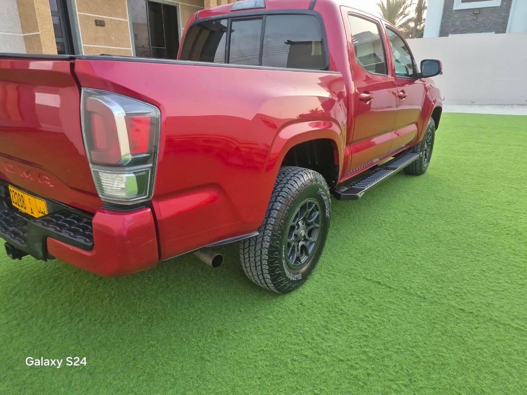 Car Image 2021 TOYOTA TACOMA SR5